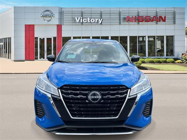 new 2025 Nissan Kicks car, priced at $22,143