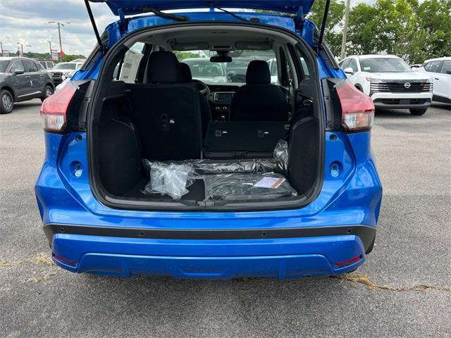 new 2025 Nissan Kicks car, priced at $22,143