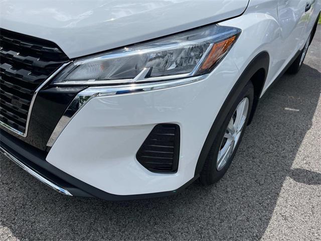 new 2025 Nissan Kicks car, priced at $22,069