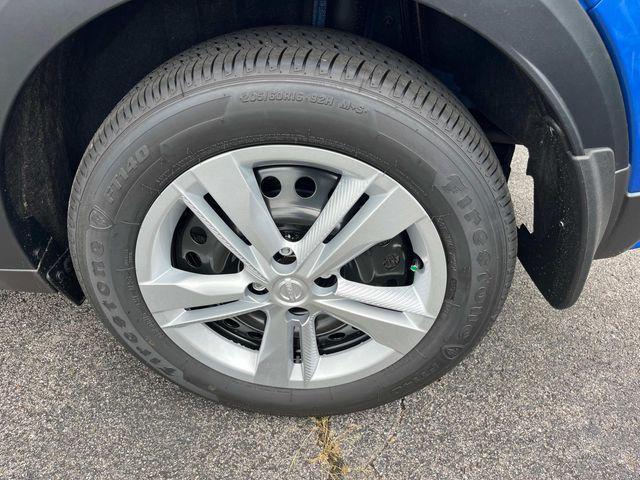 new 2025 Nissan Kicks car, priced at $21,579