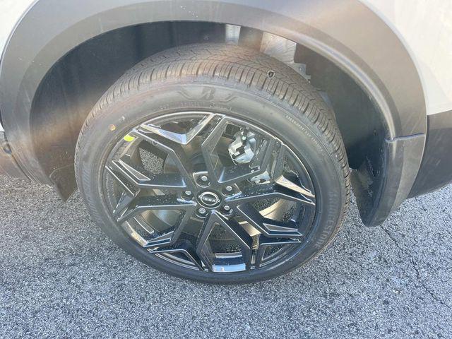 new 2026 Nissan Kicks car, priced at $27,424