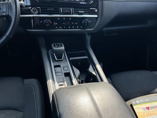 used 2024 Nissan Pathfinder car, priced at $28,070