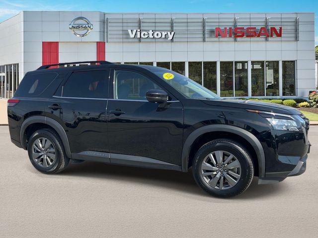 used 2024 Nissan Pathfinder car, priced at $28,070