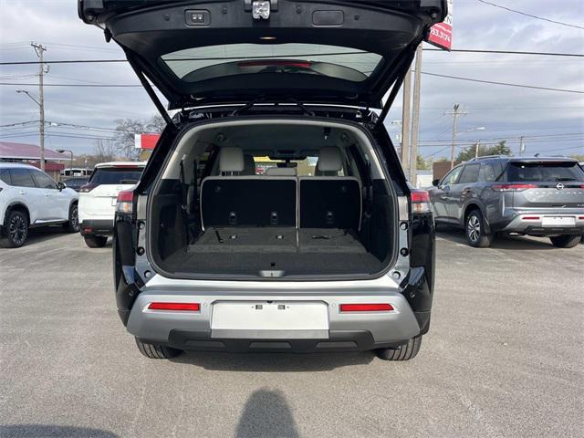 new 2025 Nissan Pathfinder car, priced at $38,288