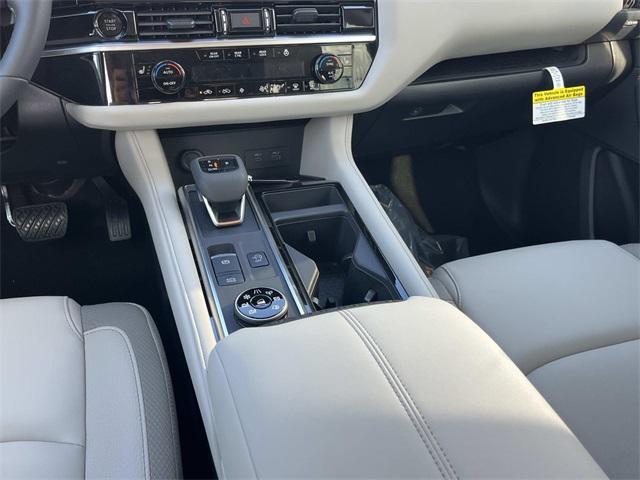 new 2025 Nissan Pathfinder car, priced at $38,288