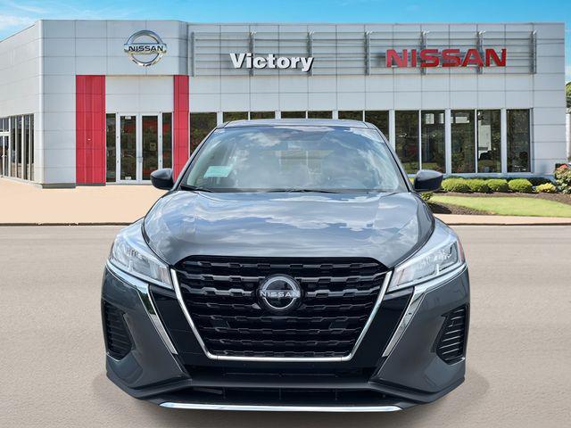 new 2025 Nissan Kicks car, priced at $22,457