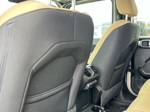 used 2022 Jeep Gladiator car, priced at $28,394