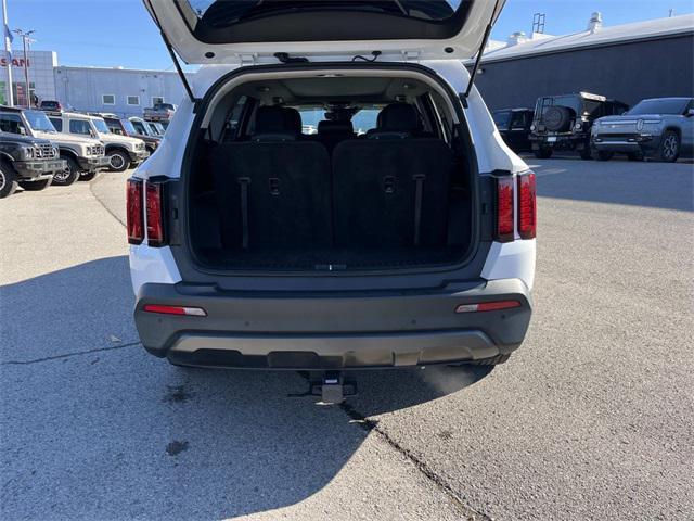 used 2021 Kia Sorento car, priced at $20,111