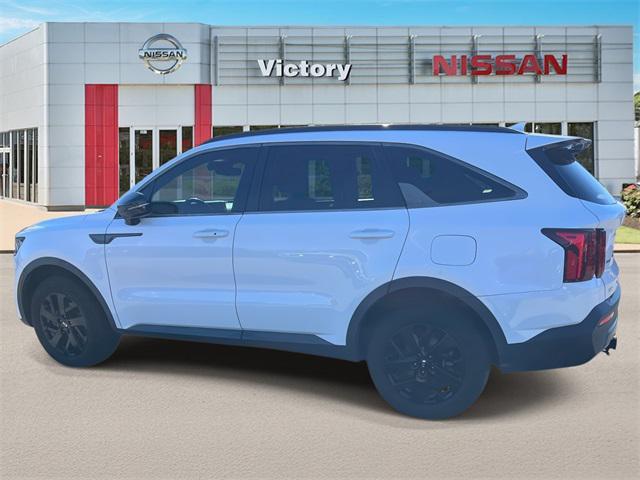 used 2021 Kia Sorento car, priced at $20,111
