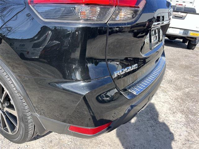 used 2019 Nissan Rogue car, priced at $16,151