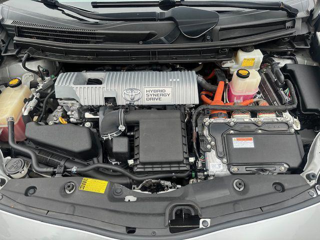 used 2013 Toyota Prius car, priced at $9,500