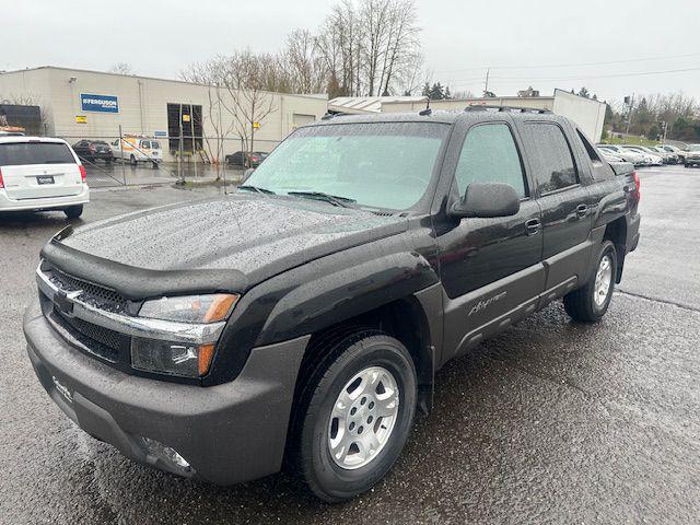 used 2003 Chevrolet Avalanche car, priced at $4,495