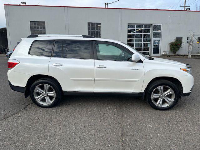 used 2012 Toyota Highlander car, priced at $8,995
