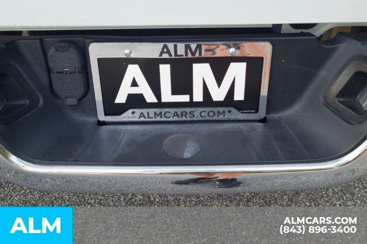 used 2022 Ram 1500 Classic car, priced at $22,920