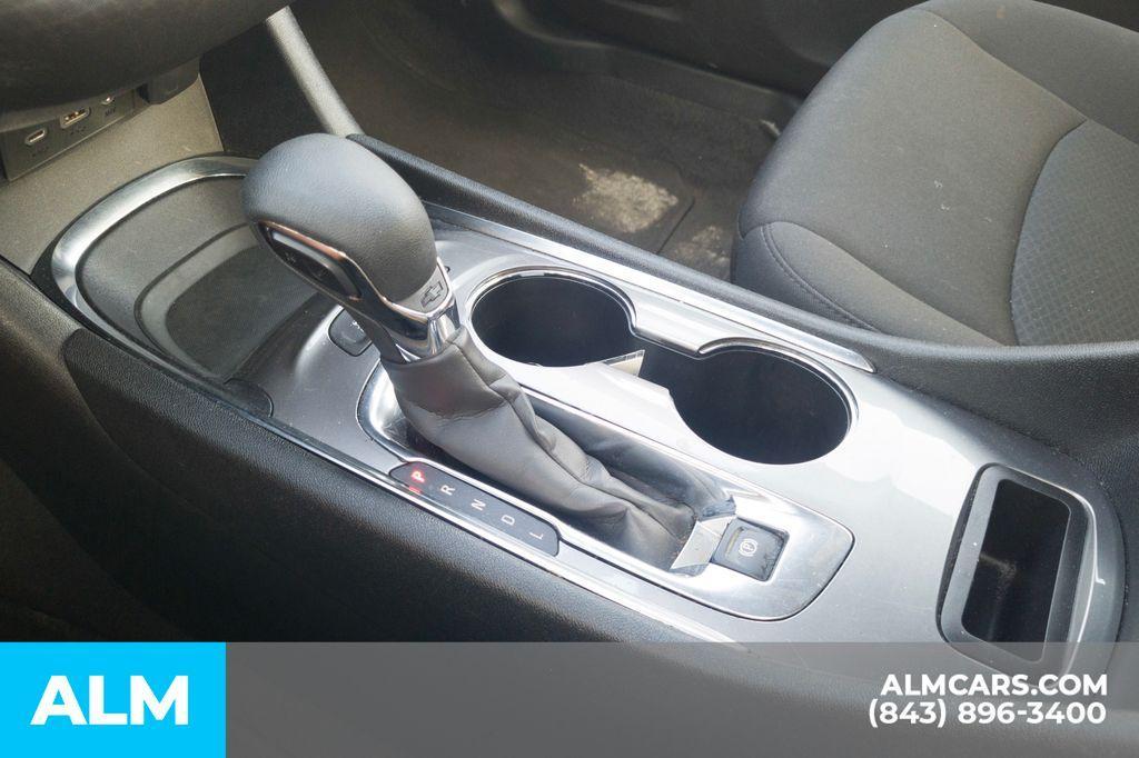 used 2024 Chevrolet Malibu car, priced at $20,768