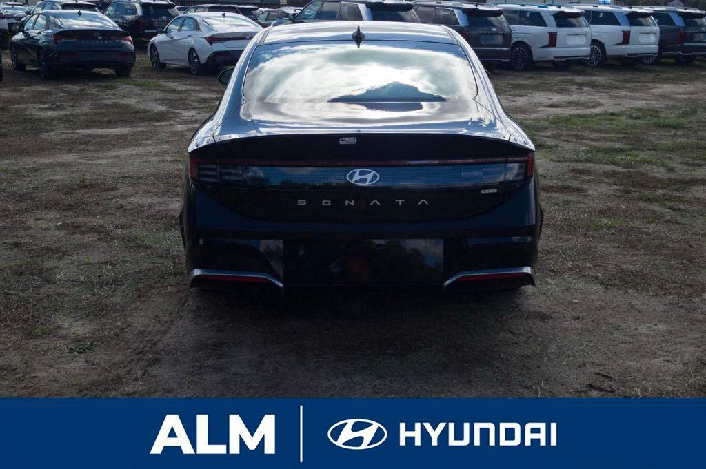 new 2025 Hyundai Sonata Hybrid car, priced at $30,343
