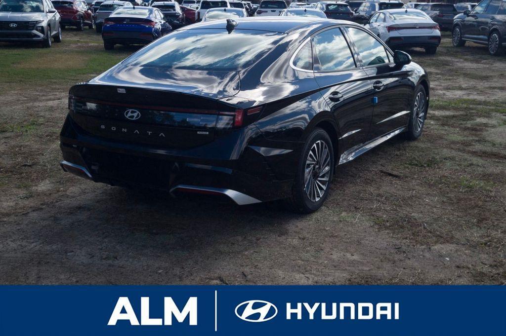 new 2025 Hyundai Sonata Hybrid car, priced at $30,343