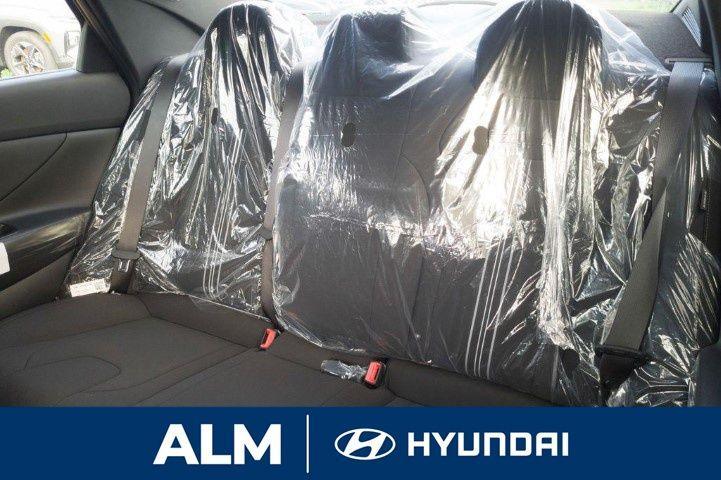 new 2025 Hyundai Elantra car, priced at $21,996