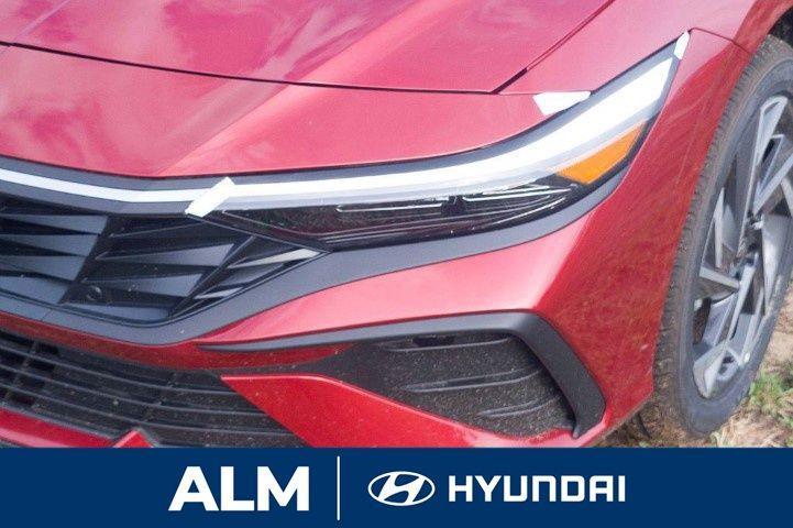 new 2025 Hyundai Elantra car, priced at $21,996