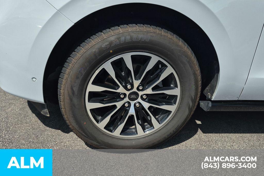 used 2025 Ford Expedition car, priced at $63,768