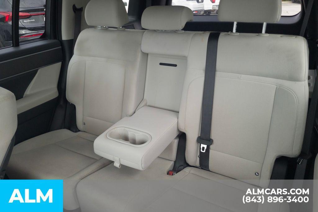 used 2024 Hyundai Santa Fe car, priced at $25,960