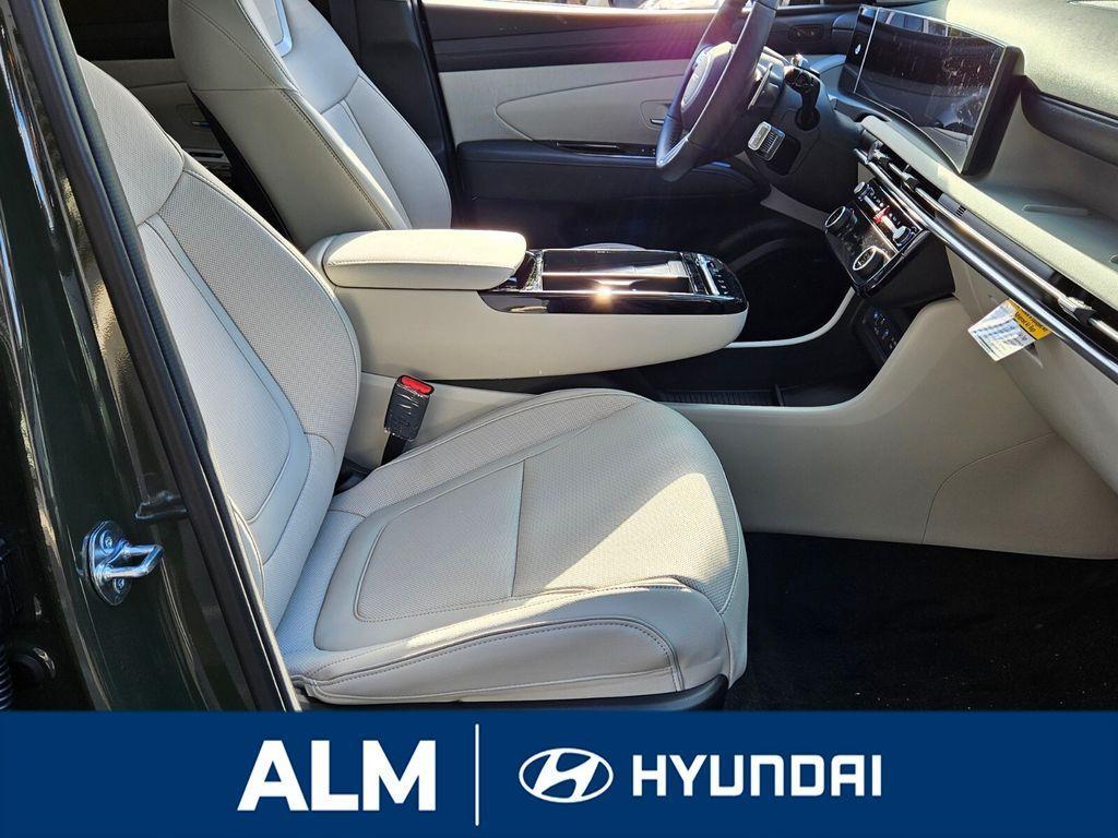 new 2025 Hyundai Tucson car, priced at $39,017