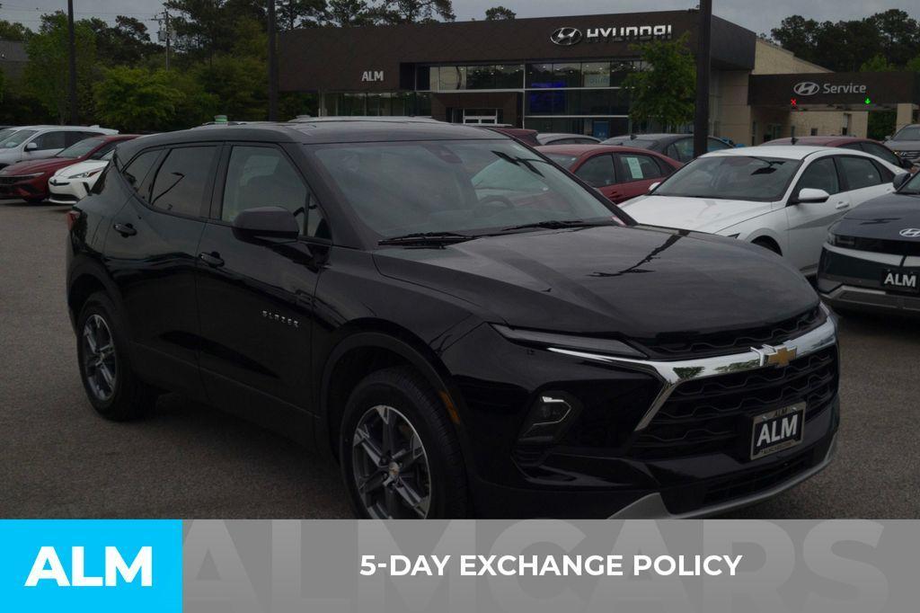 used 2025 Chevrolet Blazer car, priced at $24,420