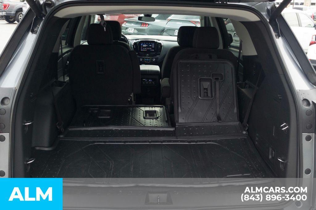 used 2021 Chevrolet Traverse car, priced at $25,768