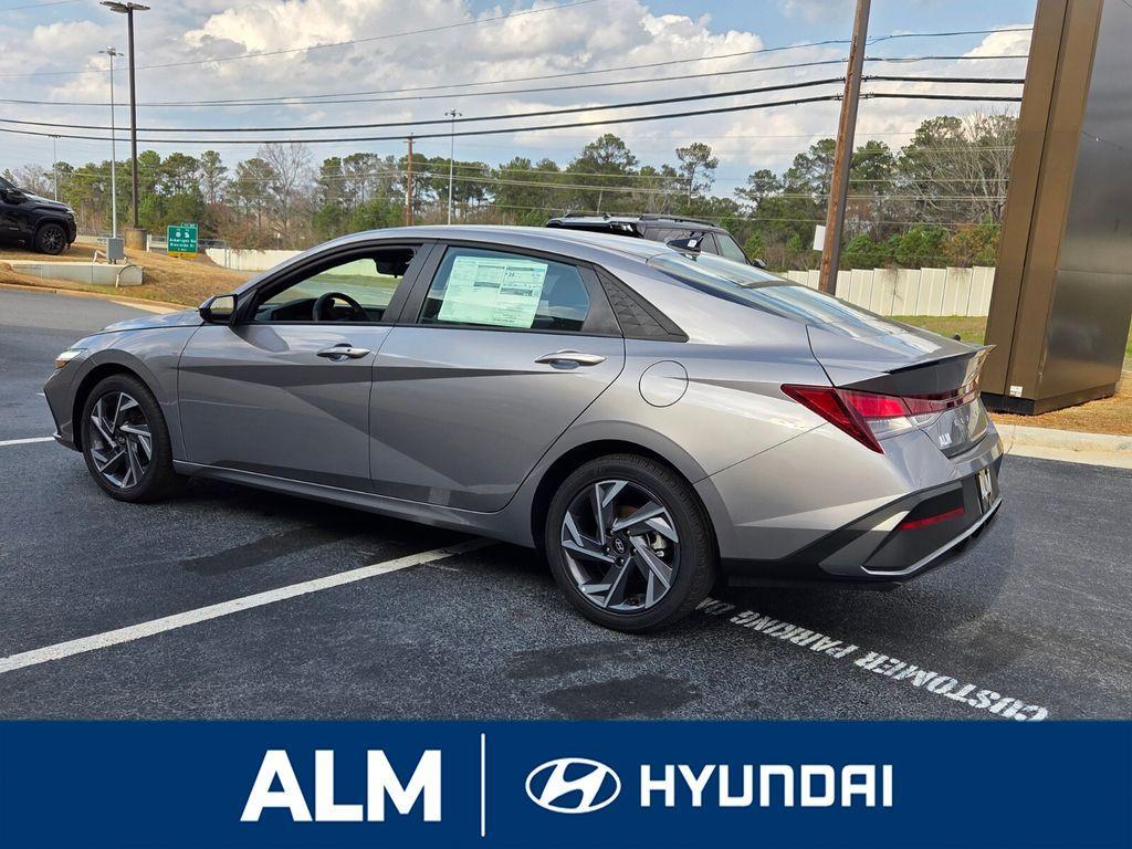 new 2025 Hyundai Elantra car, priced at $21,495