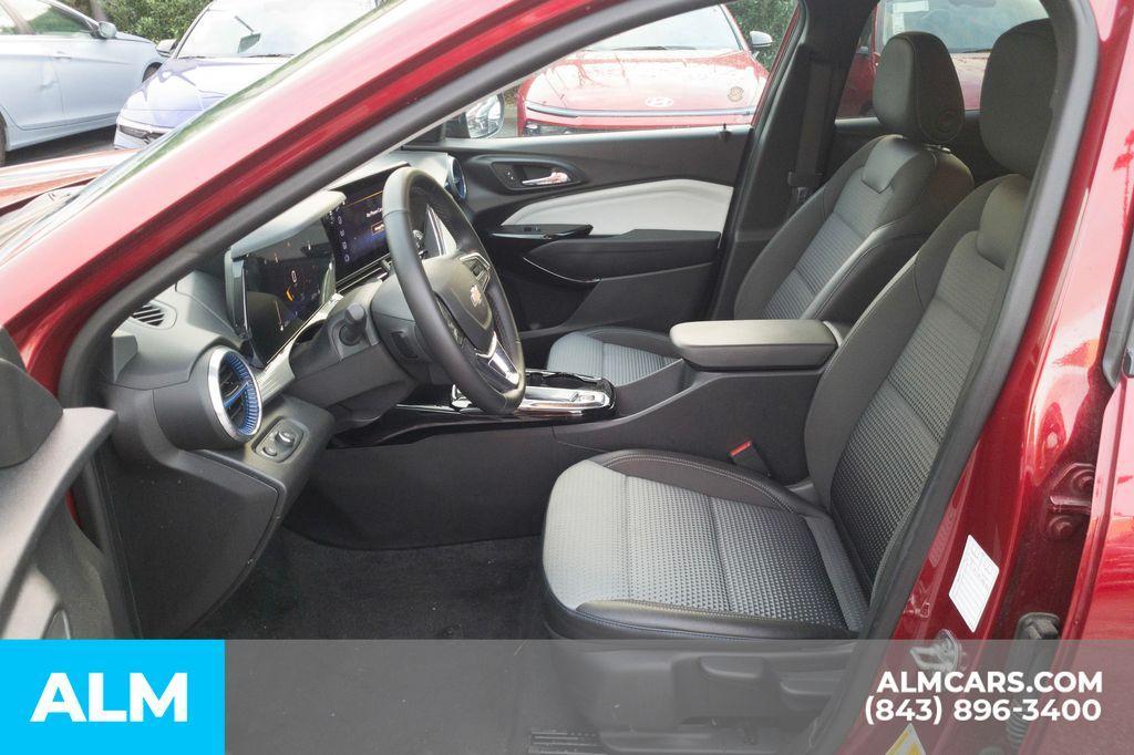 used 2025 Chevrolet Trax car, priced at $19,720