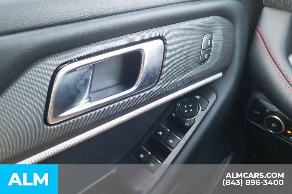 used 2025 Ford Explorer car, priced at $38,920