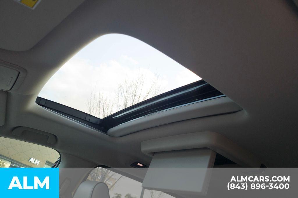 used 2025 Honda Odyssey car, priced at $42,720