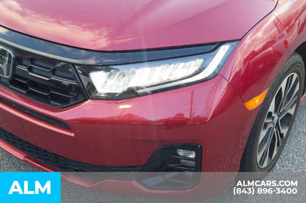 used 2025 Honda Odyssey car, priced at $42,720