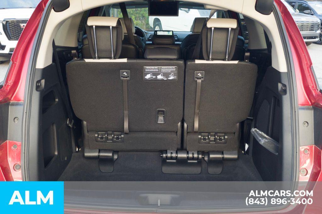 used 2025 Honda Odyssey car, priced at $42,720