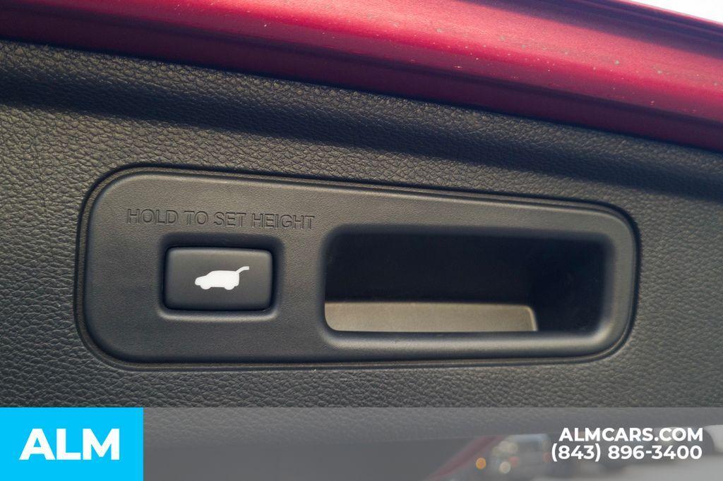 used 2025 Honda Odyssey car, priced at $42,720