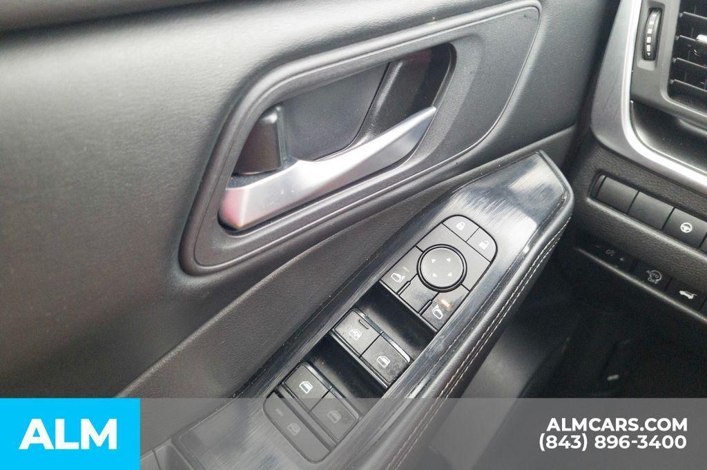 used 2024 Nissan Rogue car, priced at $17,920