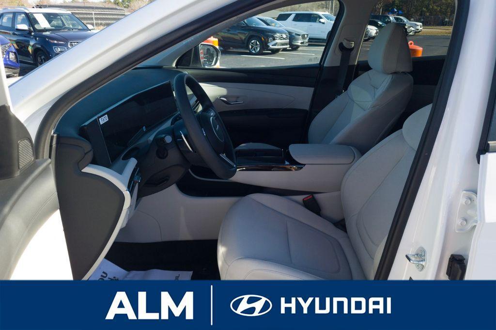 new 2026 Hyundai TUCSON Hybrid car, priced at $32,771