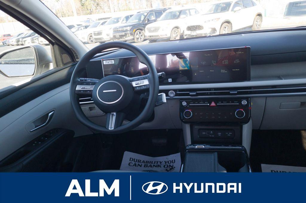 new 2026 Hyundai TUCSON Hybrid car, priced at $32,771