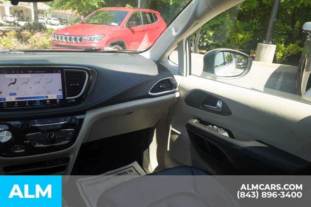 used 2023 Chrysler Pacifica Hybrid car, priced at $24,420
