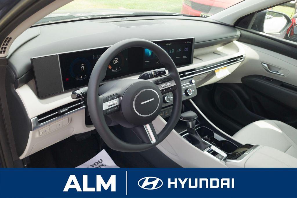 new 2026 Hyundai Tucson car, priced at $27,870