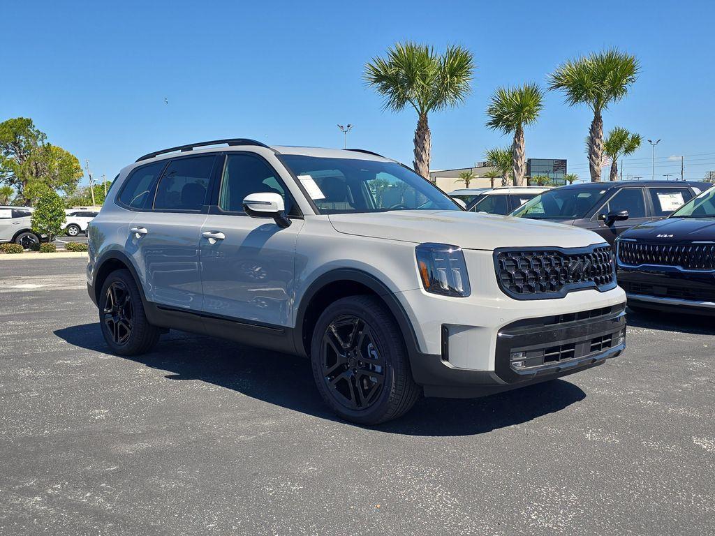 new 2025 Kia Telluride car, priced at $50,673