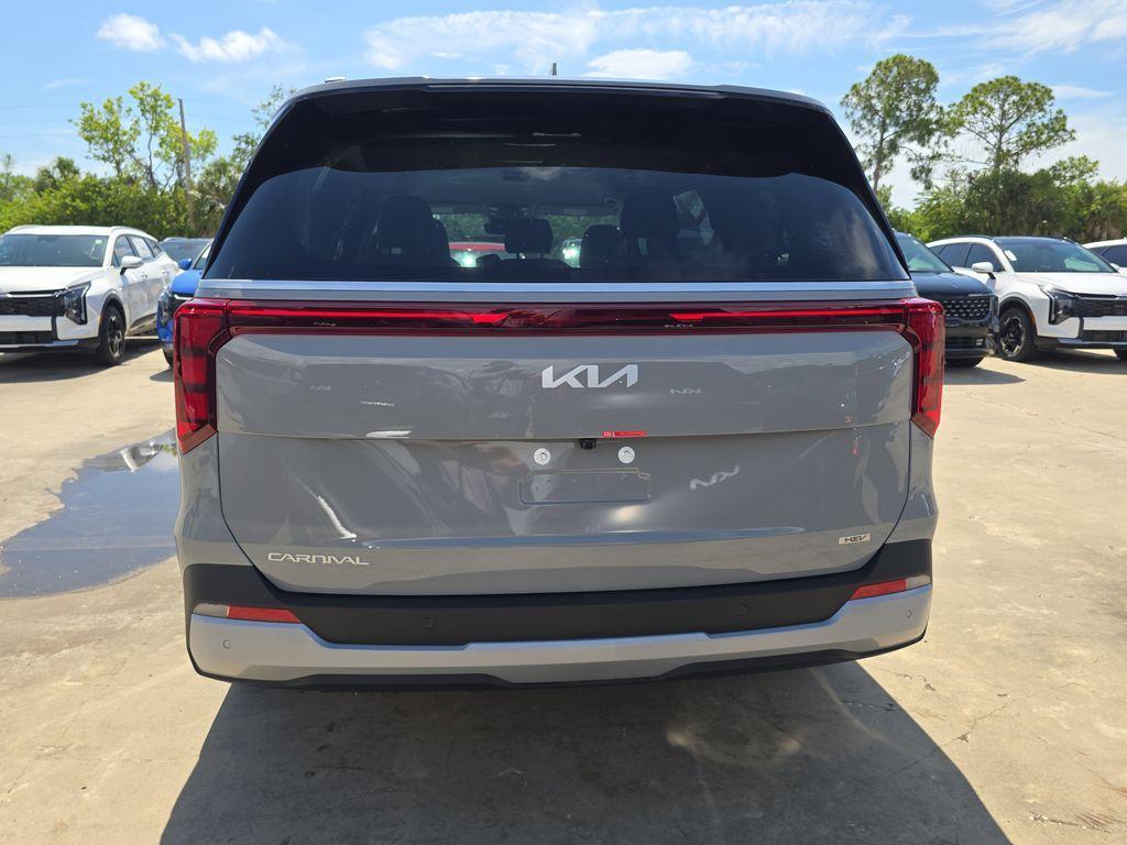 new 2026 Kia Carnival Hybrid car, priced at $43,730