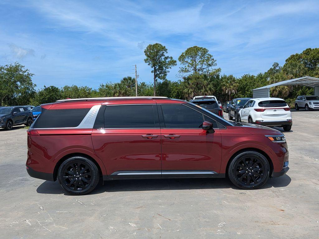 used 2024 Kia Carnival car, priced at $39,364