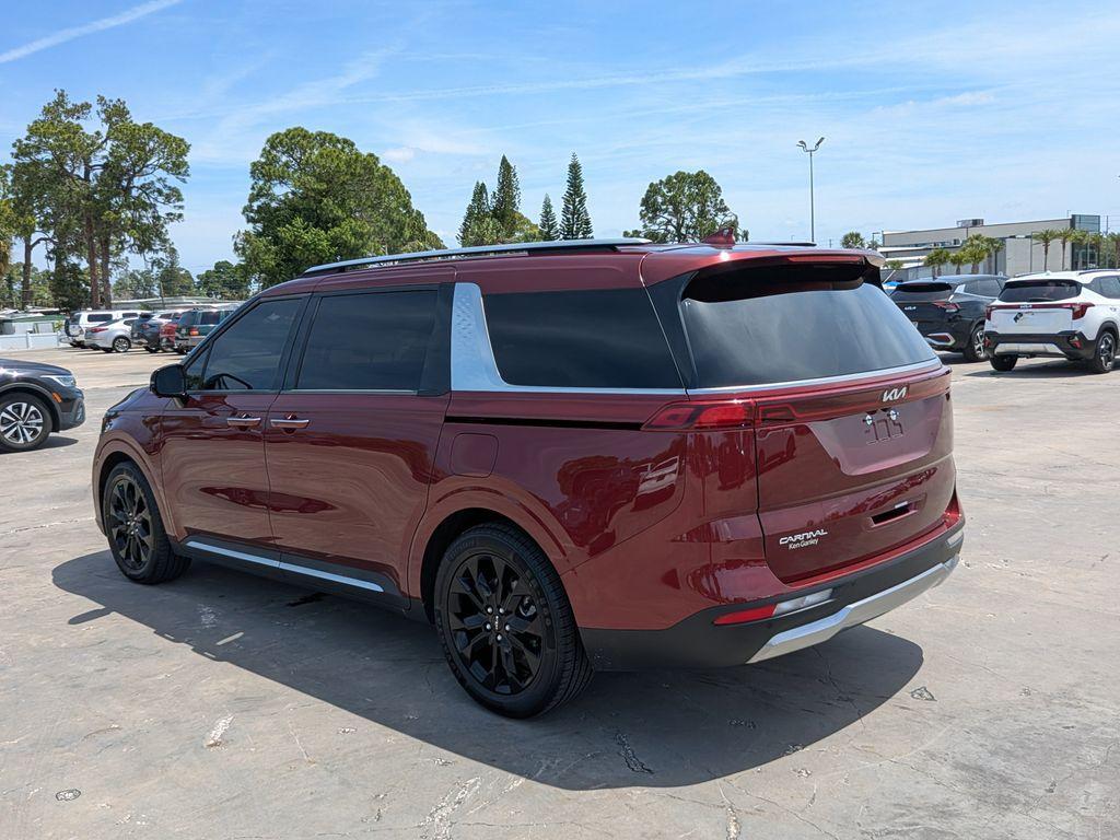 used 2024 Kia Carnival car, priced at $39,364