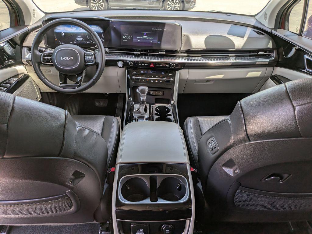used 2024 Kia Carnival car, priced at $39,364
