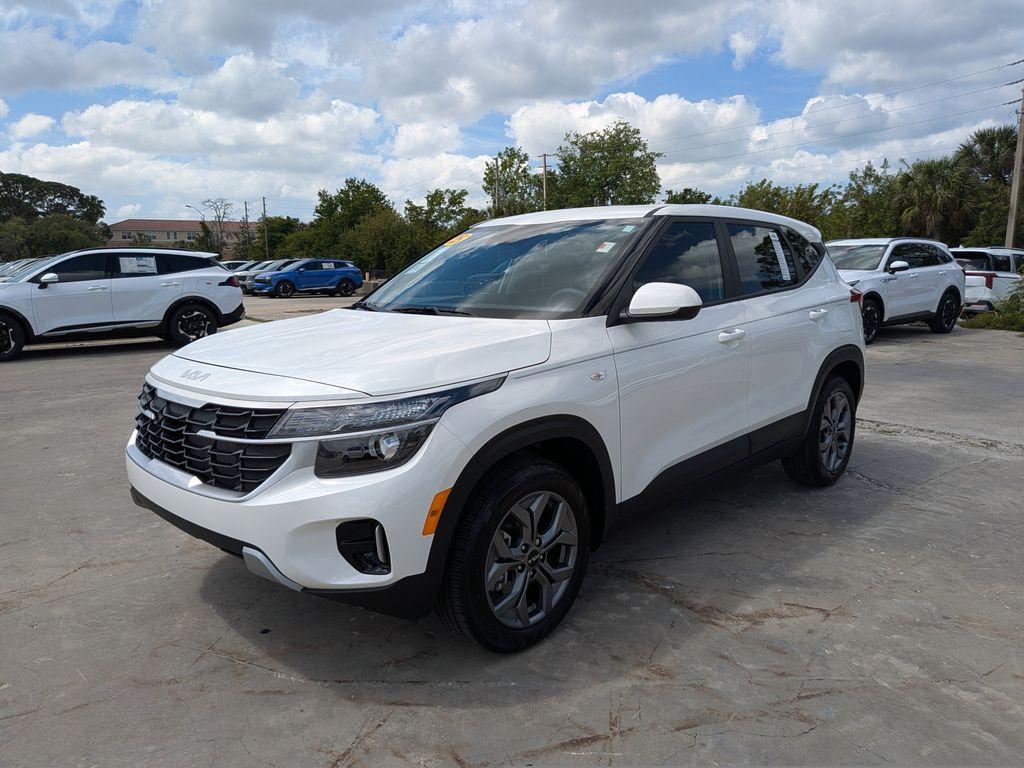 used 2025 Kia Seltos car, priced at $22,792