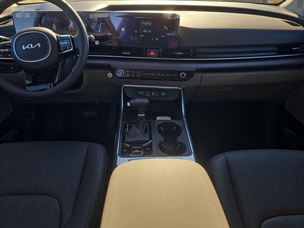 new 2026 Kia Carnival car, priced at $41,092