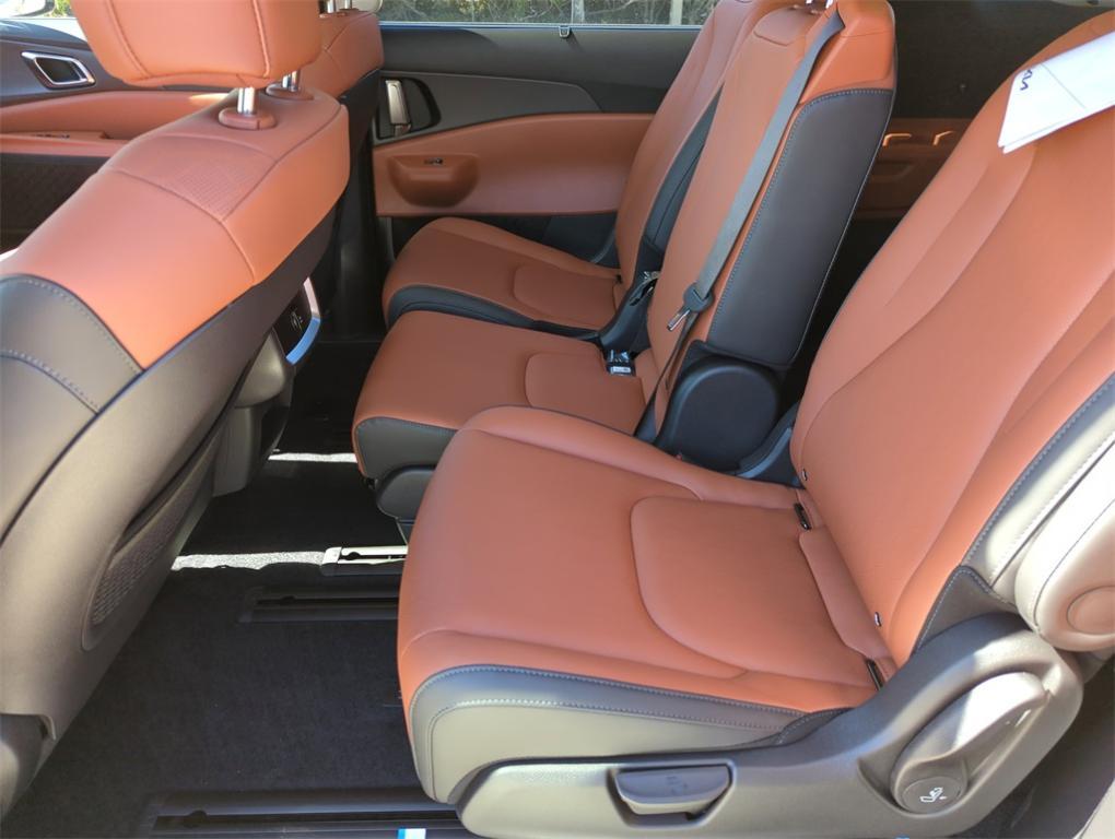 new 2026 Kia Carnival Hybrid car, priced at $40,747