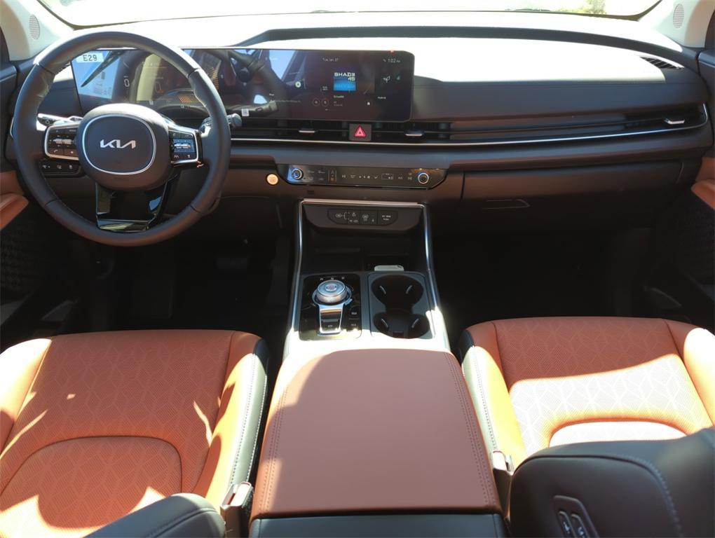 new 2026 Kia Carnival Hybrid car, priced at $40,747