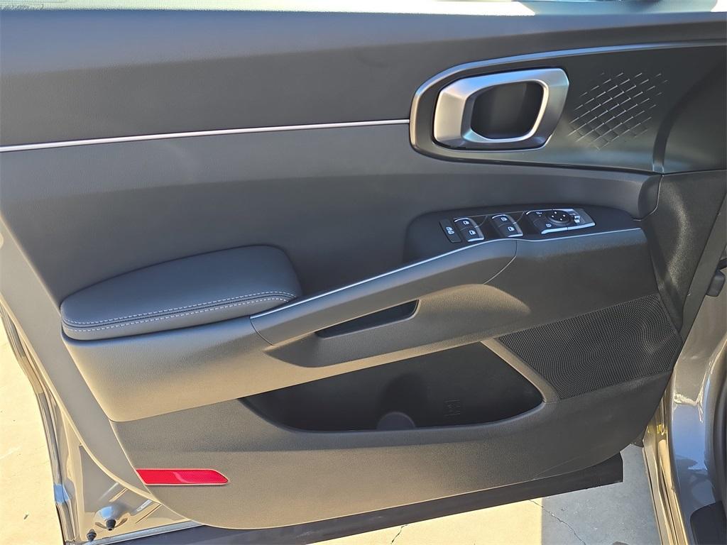 new 2026 Kia Sorento Plug-In Hybrid car, priced at $46,785